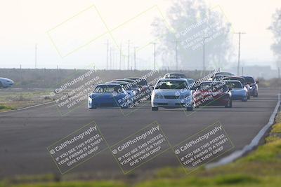 media/Jan-18-2026-CalClub SCCA (Sun) [[8bc6468723]]/Group 7 Race/Turn 1/